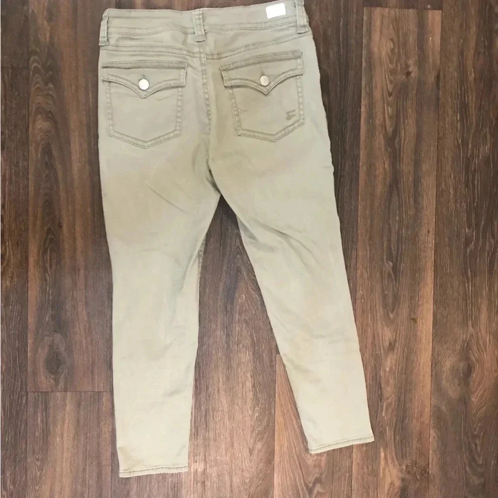 Seven7 Starlette Crop green pants Women's Size 12 - Picture 3 of 9